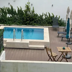 https://saldanha-pool-garden.hotels-lisbon-portugal.com